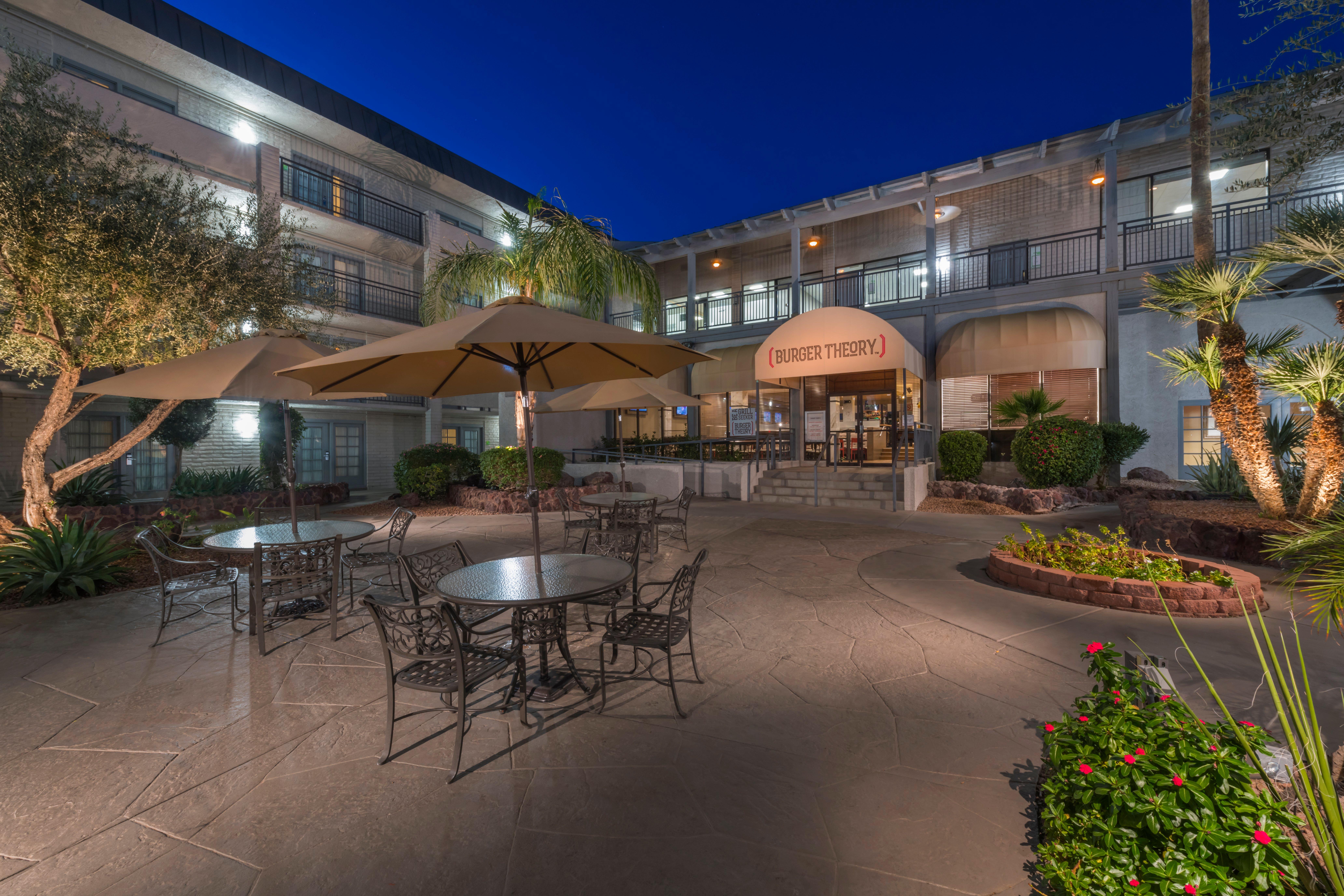 Holiday Inn And Suites Phoenix Airport North By Ihg Екстер'єр фото